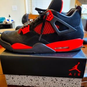 Air Jordan 4 retro men size 13